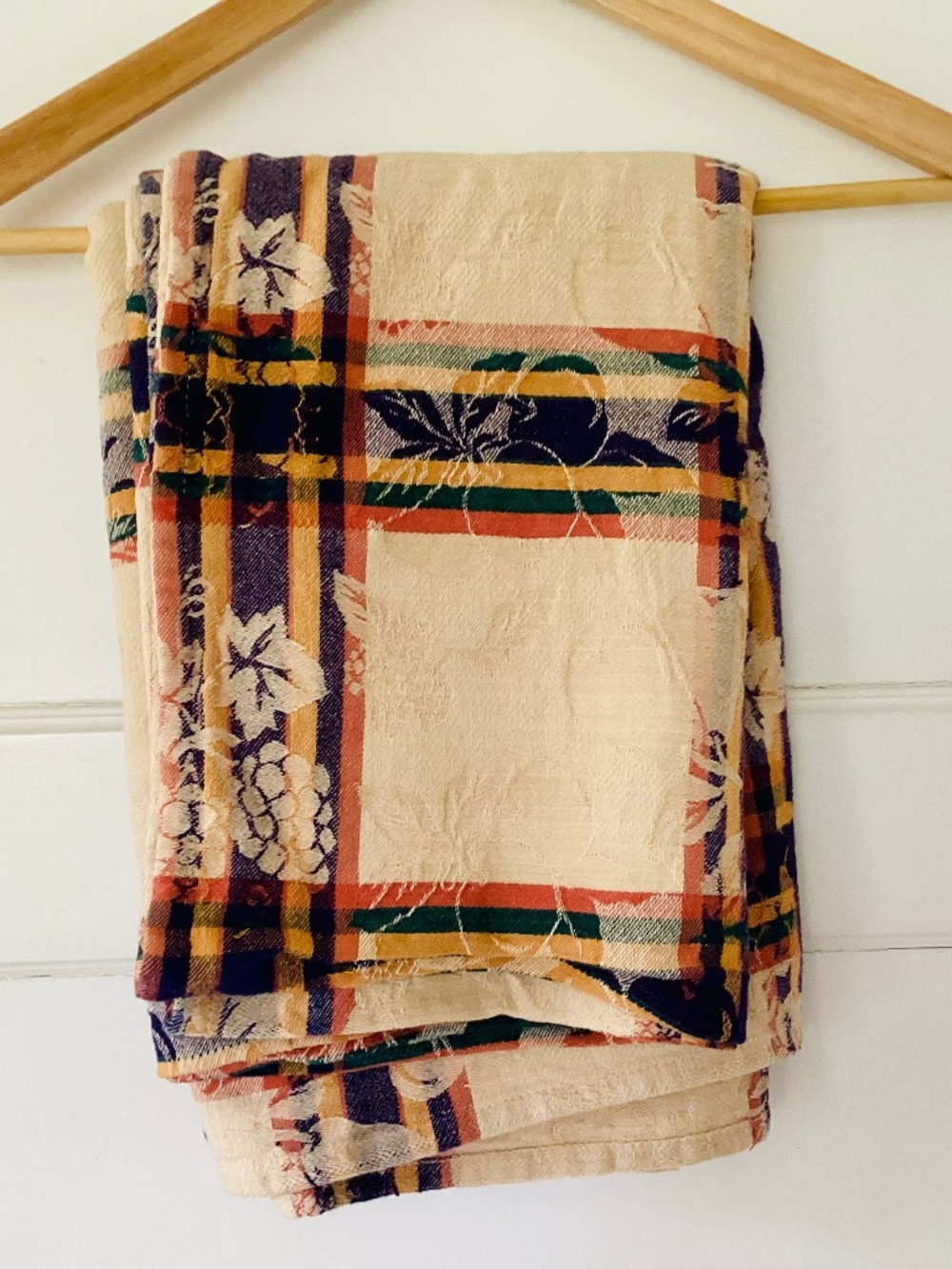 Cream Floral Plaid Tablecloth - Home Dining
